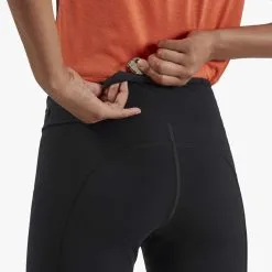 On Active Shorts Womens -Tubbs Sales active shorts fw21 black w g8